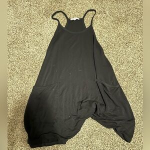 Black romper. never worn!